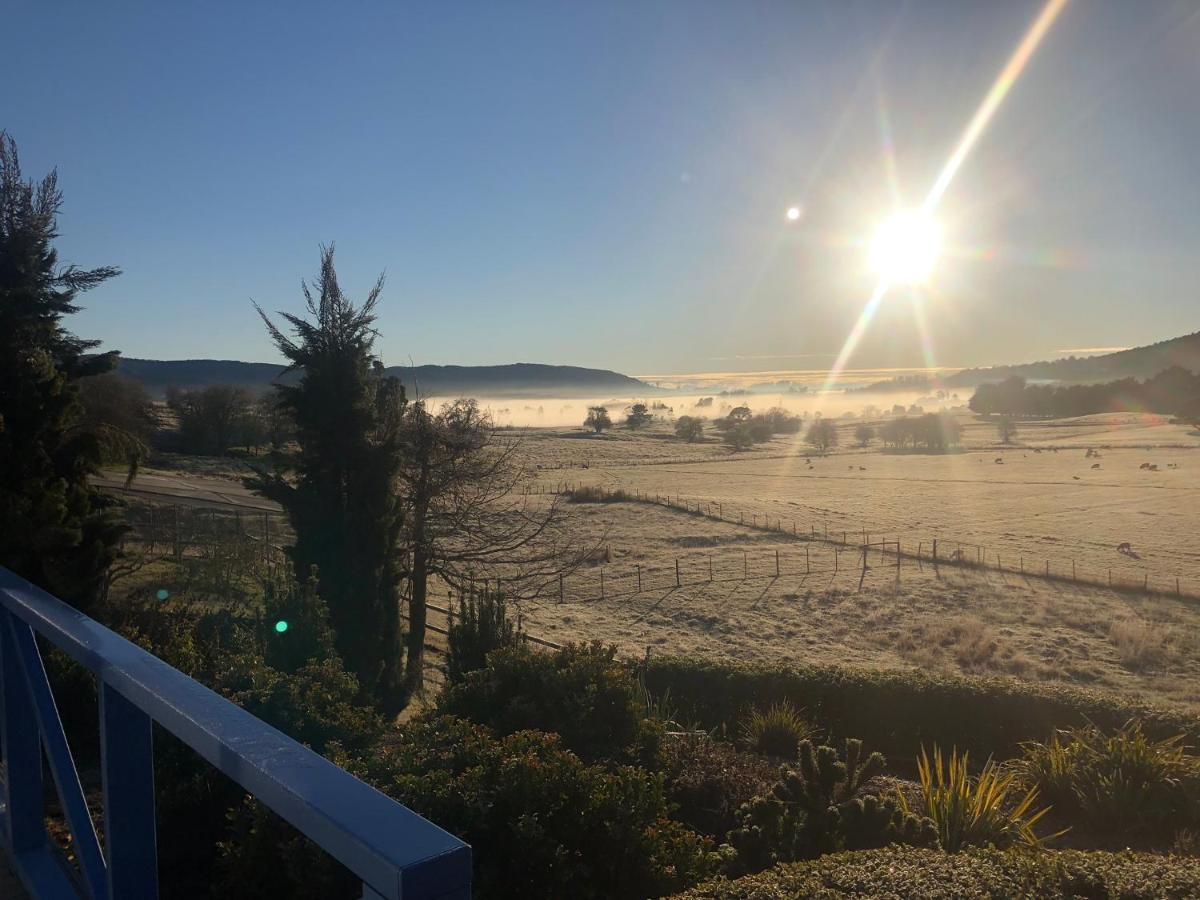 Mole Creek Hideaway Hotel ภายนอก รูปภาพ
